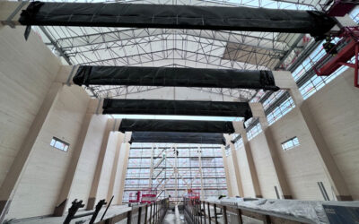 Puupilarien ja CLT-elementtien asennustöitä Fingridin uudella sähköasemalla, Espoon Hepokorpi, 2023–2025